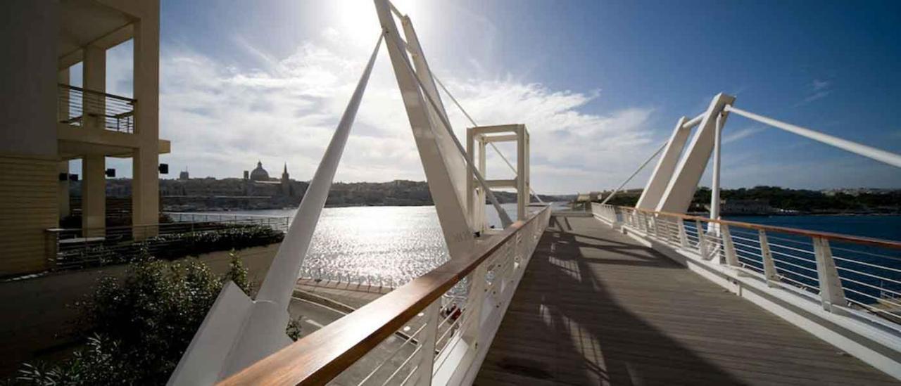 Luxury Apartment Inc Pool & Views Sliema Zewnętrze zdjęcie
